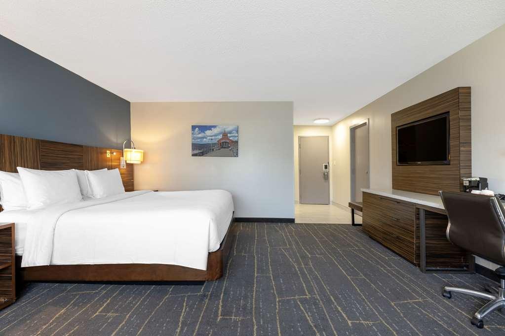 The Lux Hotel & Conference Center, Ascend Hotel Collection ウォータールー 部屋 写真